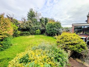 Photo 17- click for photo gallery